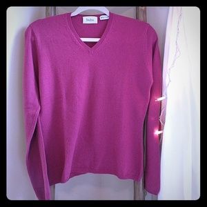 Neiman Marcus 100% cashmere sweater - never worn